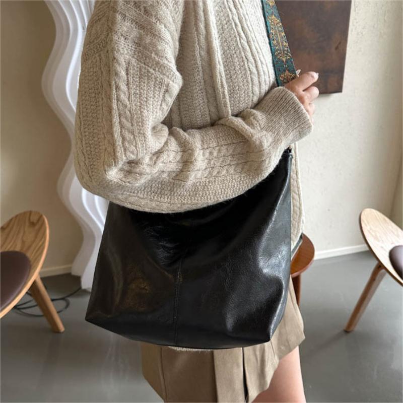 Bohemian Style Large Capacity Tote Bag for Women - Vintage Wide Strap Shoulder & Crossbody Bag with Intricate Embroidery, High-Quality Synthetic, White