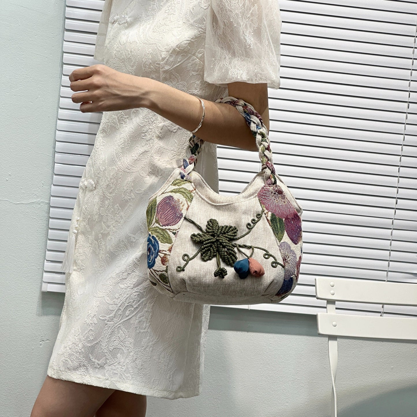 Bohemian Style Handmade Flower Tote Bag, Foldable, Zipper Closure, Fixed Shoulder Strap, with Wristlet, for Vacation