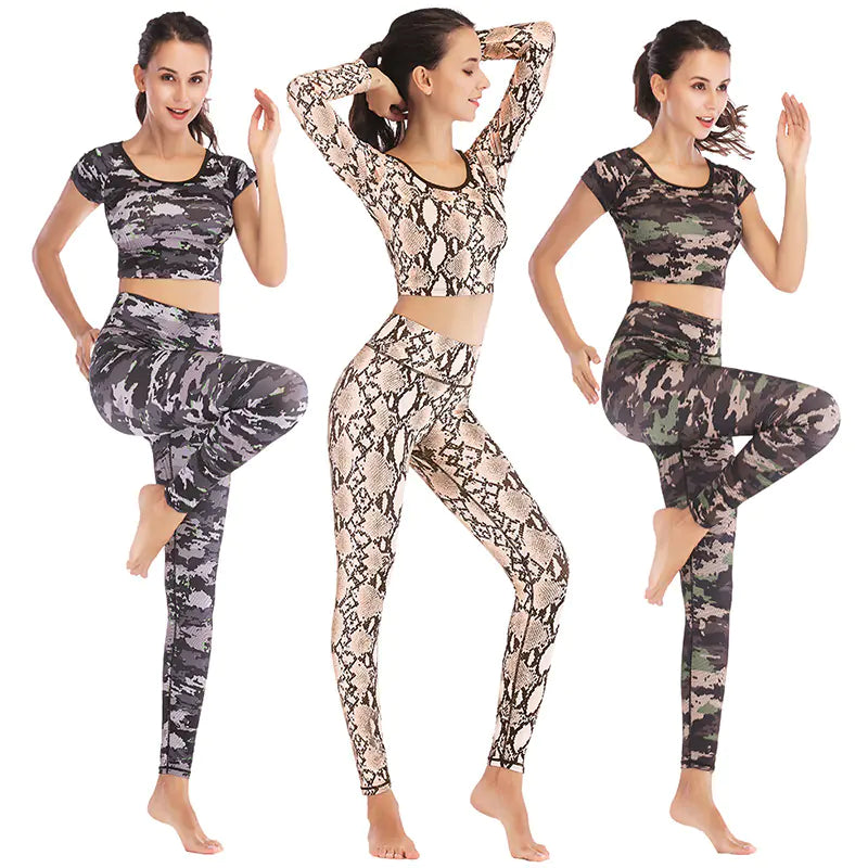 Women's Sexy Crop Fitness Yoga Set with Snakeskin Design