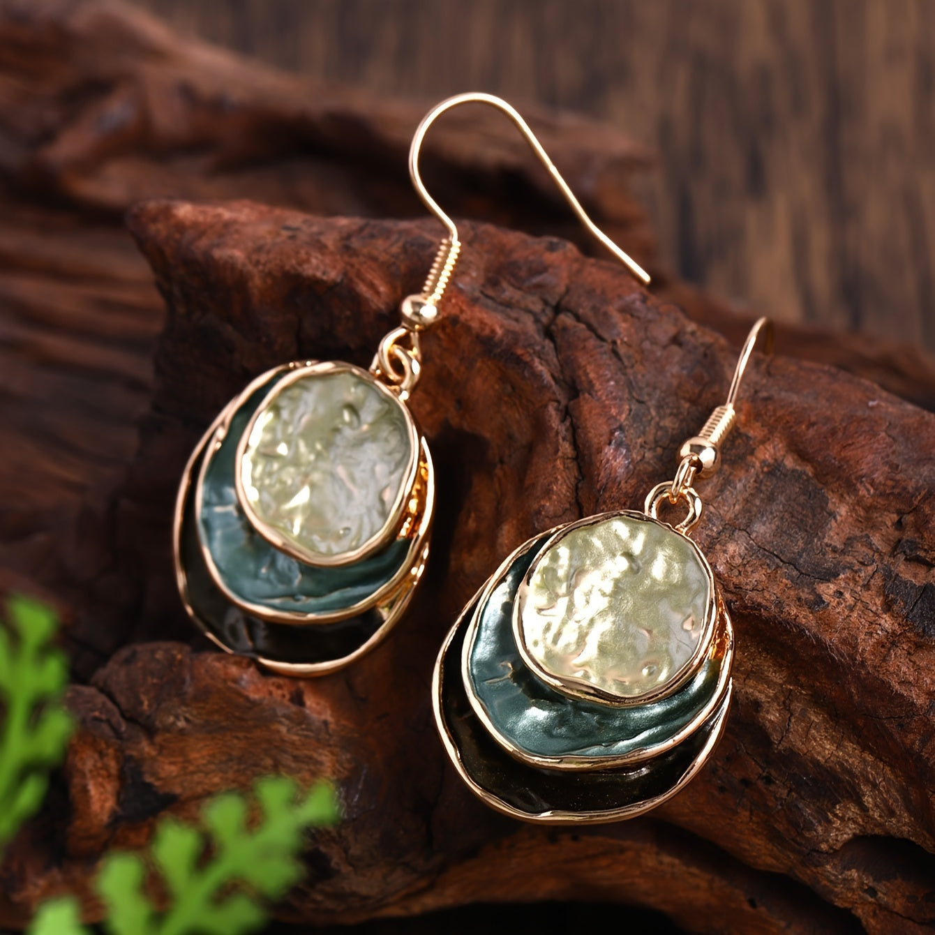 Bohemian Three-layer Circular Zinc Alloy Golden Enamel Jewelry Set, Cute And Elegant For Ladies, Girlfriends, Holiday Parties, Necklace And Earrings Set