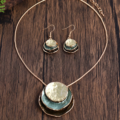 Bohemian Three-layer Circular Zinc Alloy Golden Enamel Jewelry Set, Cute And Elegant For Ladies, Girlfriends, Holiday Parties, Necklace And Earrings Set